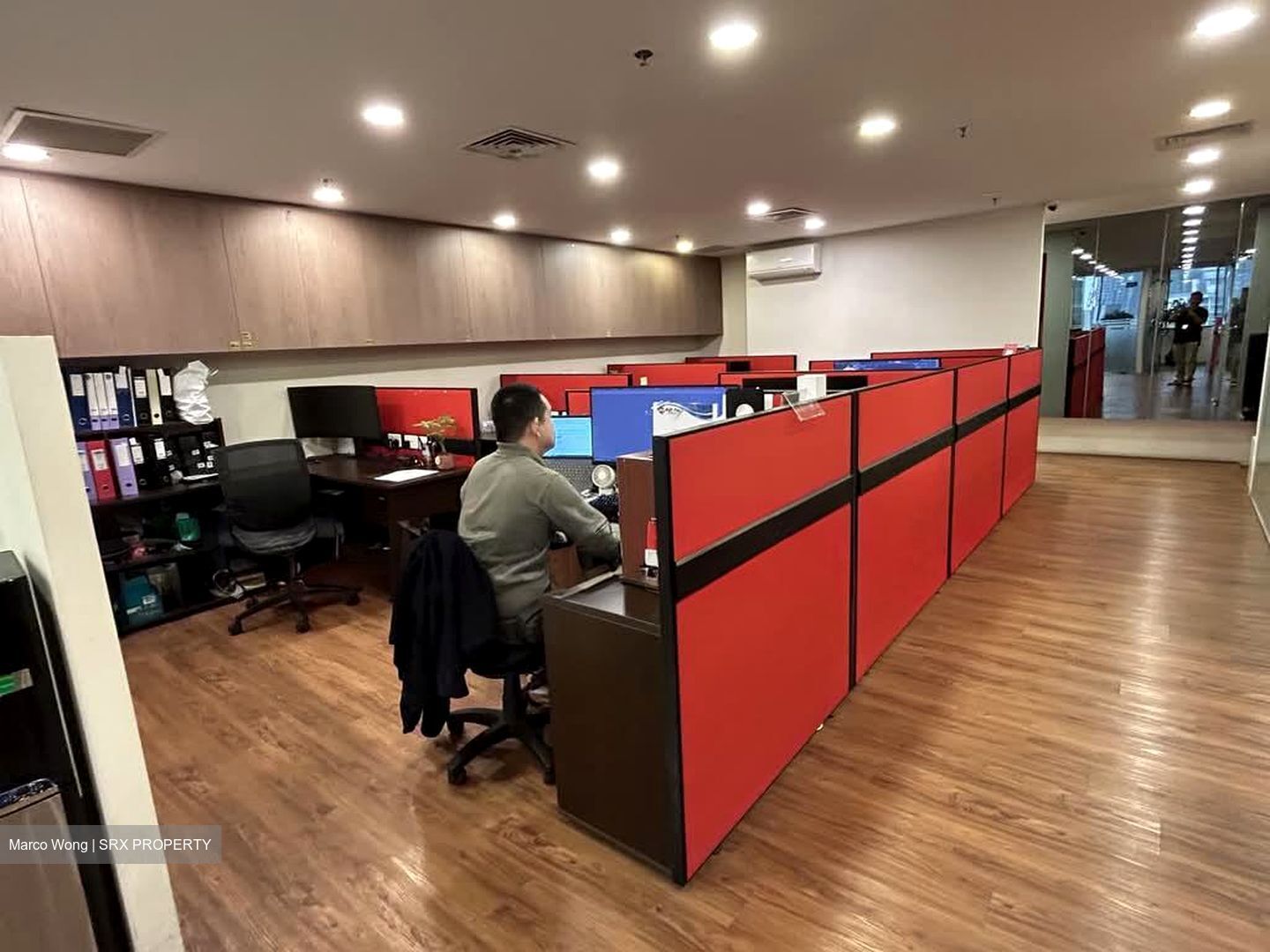 International Plaza (D2), Office #531149371